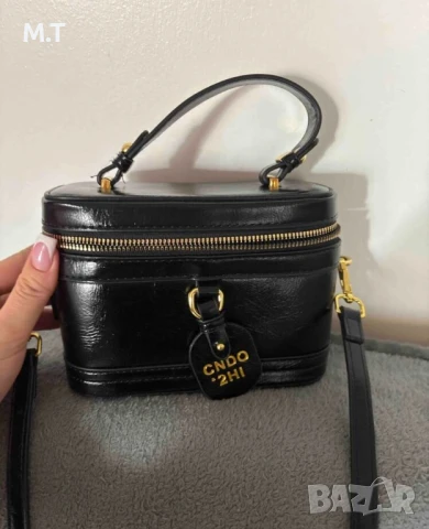 Нова черна чанта, снимка 4 - Чанти - 51149732