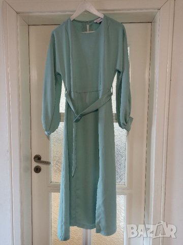 Дамска рокля Closet Lindon, снимка 1 - Рокли - 40048002