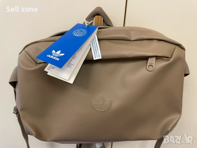 Огинална чанта Adidas Originals Waist Bag , снимка 2 - Чанти - 51690106