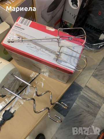 НОВ Ръчен миксер 300W с 2 комплекта бъркалки, снимка 8 - Миксери - 52688914