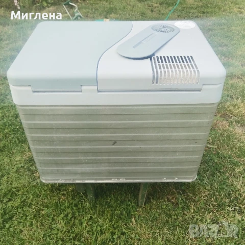 Хладилна чанта на 12 и 220 волта, снимка 2 - Хладилни чанти - 50939212