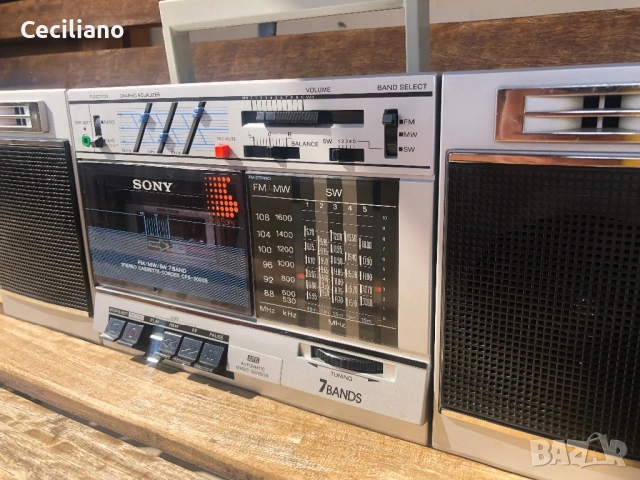 Радиокасетофон SONY CFS 3000S-(Japan) Работещ-като Нов, снимка 14 - Радиокасетофони, транзистори - 53719652