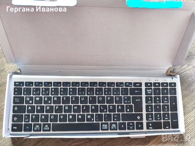 Тънка Безжична Клавиатура iClever IC-BK10 – Свързване с 3 устройства, снимка 2 - Клавиатури и мишки - 53629768