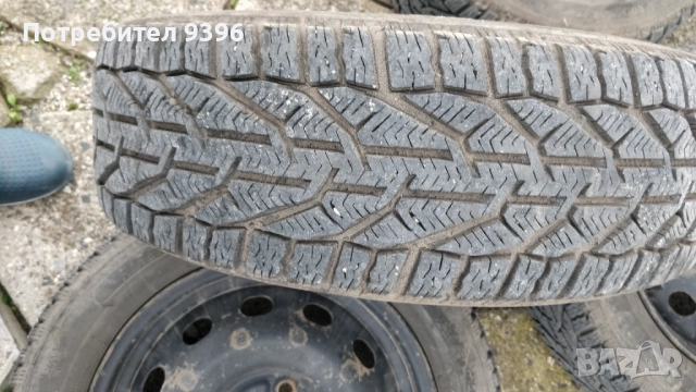 Suzuki swift гуми с джанти , снимка 2 - Гуми и джанти - 52962613