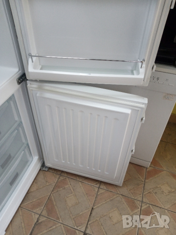 комбиниран хладилник с фризер Liebherr  2 години гаранция!, снимка 4 - Хладилници - 44755996