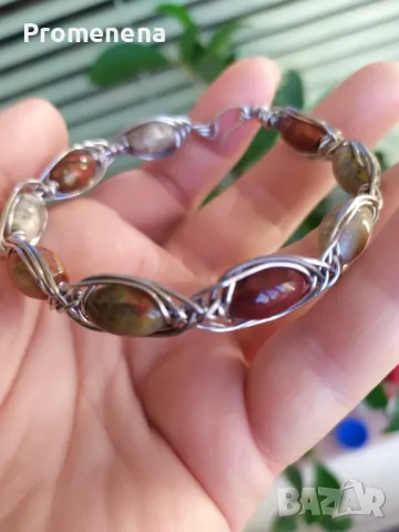 Ръчна изработка Гривна от естествени кристали и тел, снимка 15 - Гривни - 48504135