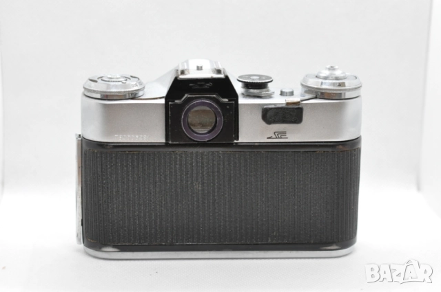 Два фотоапарата Зенит, Zenit, снимка 4 - Фотоапарати - 52390469