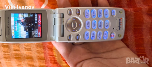 Сони ериксон Z600