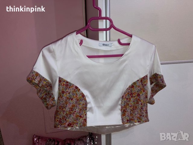 Къса сатенена тениска бяла руска марка, снимка 1