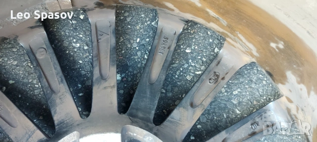 гуми с джанти, снимка 2 - Гуми и джанти - 53136026