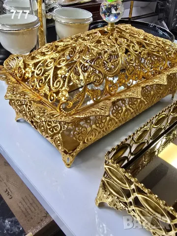 подноси захарници 