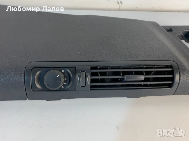 Задна дясна интериорна кора въздуховод копче за регулиране въздушен поток Peugeot 5008  9673404777, снимка 2 - Части - 50526634