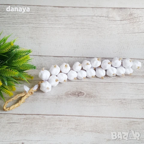 6063 Връзка изкуствен чесън за декорация и украса, 2 размера, снимка 2 - Изкуствени цветя - 51352178