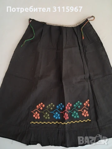 Ръчно бродирани престилки, снимка 6 - Антикварни и старинни предмети - 51239290