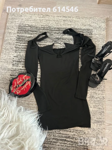 Черна рокля