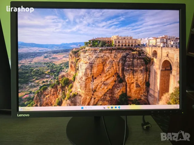 Монитор Lenovo ThinkVision T2454p 24 инча FULL HD VGA, HDMI, DisplayPort, снимка 3 - Монитори - 56323138