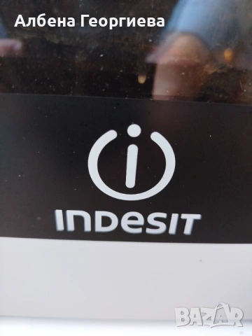 Готварска печка Indesit стъклокерамичен плот, снимка 7 - Печки, фурни - 53793840