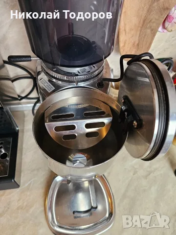 Mazzer Mini Electronic A, снимка 3 - Кафемашини - 56191255