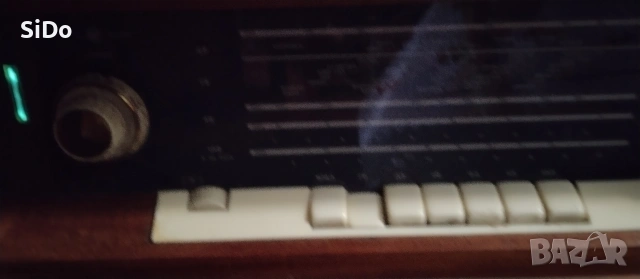 Радио грамофон Лира10 от 1969г, снимка 7 - Грамофони - 50710775