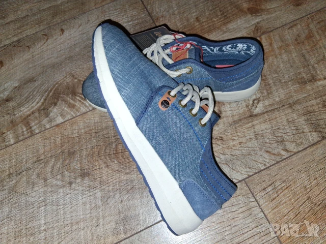 №37 Wrangler сникърси 