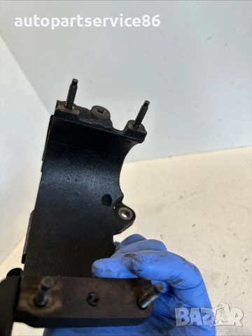 Държач за скоба за Peugeot 407 2.2 HDI (2007) 817274, снимка 2 - Части - 53698795