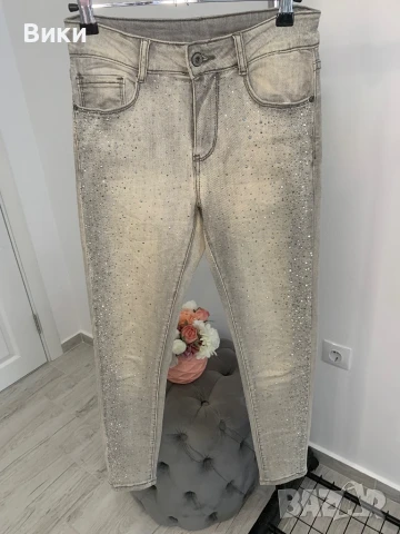 Дънки с камъни в размер XS, снимка 7 - Дънки - 51096045