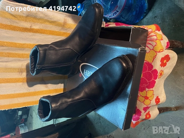 Продавам мъжки боти от естествена кожа