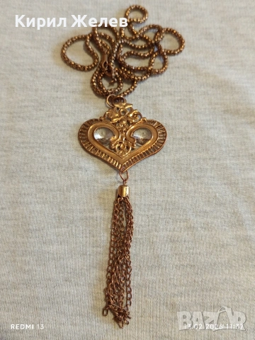 Винтидж колие ажурно метално сърце с инкрустирани кристали красива орнаментика 51237