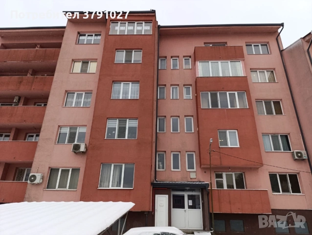 От собственик светъл, топъл четиристаен апартамент в новосаниран блок с оправен покрив