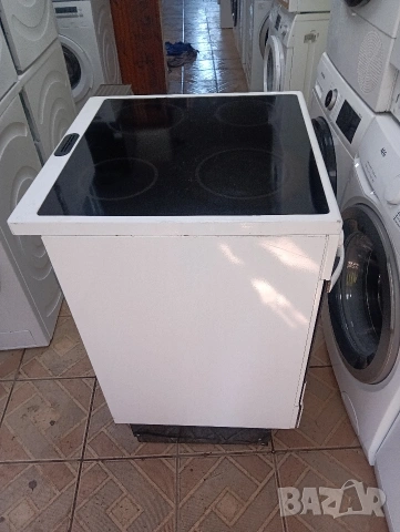 Свободно стояща печка с керамичен плот Voss Electrolux с две години гаранция!, снимка 3 - Печки, фурни - 53820803