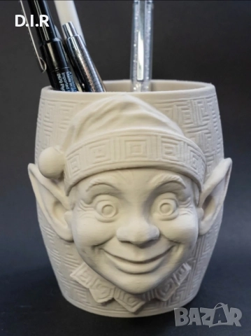 Коледен елф - органайзер за химикалки