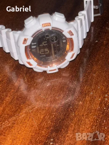 ⌚🤍 Бял спортен часовник — модерен, красив и удобен за всеки ден! 🔥