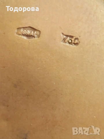 Уникално красив златен медальон злато 750 с емайл поставени три брилянта и два рубина, снимка 13 - Колиета, медальони, синджири - 52030486