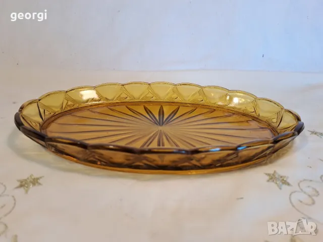 елипсовидно стъклено плато цвят кехлибар 21/6, снимка 2 - Прибори за хранене, готвене и сервиране - 49977948