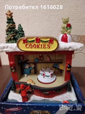 Коледна LED и музикална сцена Магазин за сладкиши с 8 мелодии,светлени и въртяща се торта., снимка 2 - Декорация за дома - 48436723