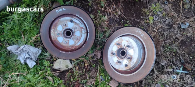 Заден шенкел лагер главина Infiniti M Q70 2011г - 250лв, снимка 2 - Части - 48641538