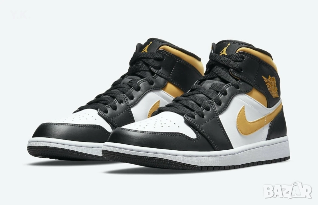 Оригинални мъжки кецове Nike Air Jordan 1 Mid White Pollen Black, снимка 11 - Кецове - 52129047