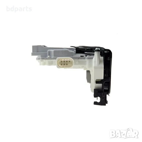 Брава за предна дясна врата VW, Passat B6, Tiguan 5N, Audi A4 A5 Q5 Q7, снимка 6 - Части - 56142170