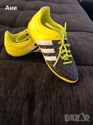 Неонови маратонки ADIDAS 33 номер, снимка 3 - Детски маратонки - 53060292