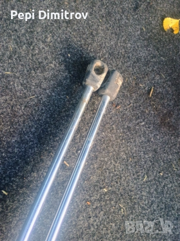 Амортисьори багажник заден капак Ауди 80 б4 ,audi 80 b4 комби, снимка 3 - Части - 52192303