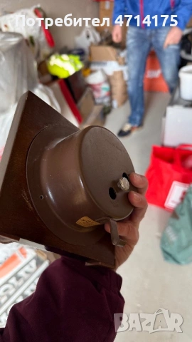 Часовник, работи. Навива се с ключе, снимка 2 - Антикварни и старинни предмети - 53331879