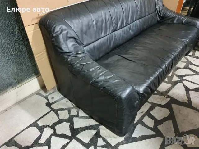 Черен кожен диван, снимка 5 - Дивани и мека мебел - 48806221