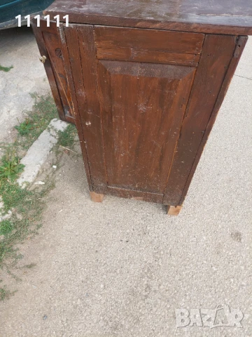 Шкафче за колекционери и ценители , снимка 3 - Шкафове - 51229178