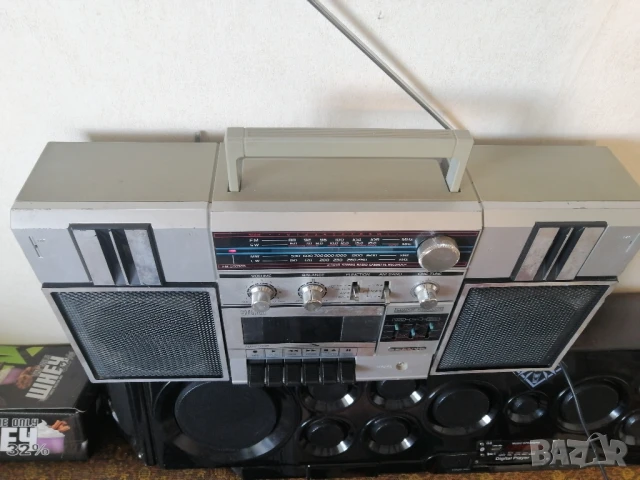 Радиокасетофон SANYO M9813L, снимка 3 - Радиокасетофони, транзистори - 50560209