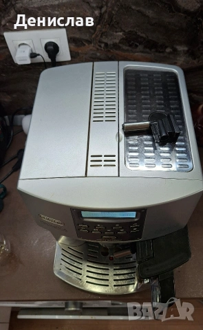 Кафеавтомат/Кафемашина Delonghi Magnifica Elegance , снимка 3 - Кафемашини - 53753590