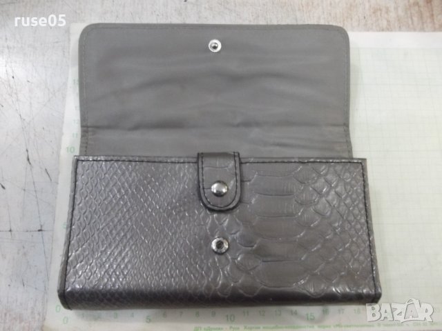 Портмоне дамско, снимка 3 - Портфейли, портмонета - 42407669