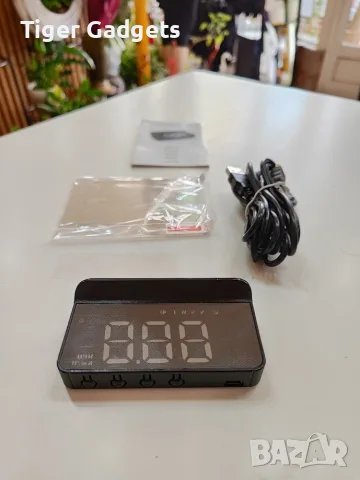 Holographic Speedometer HUD GPS – Head-Up Display скоростомер за автомобил, камион и RV, снимка 9 - Аксесоари и консумативи - 55847594