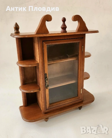 Винтидж стенна витринка, снимка 3 - Секции и витрини - 53722123