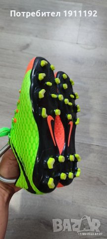 Nike Hypervenom. Футболни бутонки. 35, снимка 9 - Футбол - 38680886
