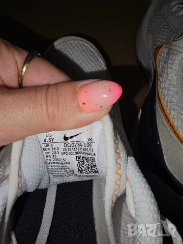 Дамски маратонки Nike, снимка 5 - Маратонки - 51252948